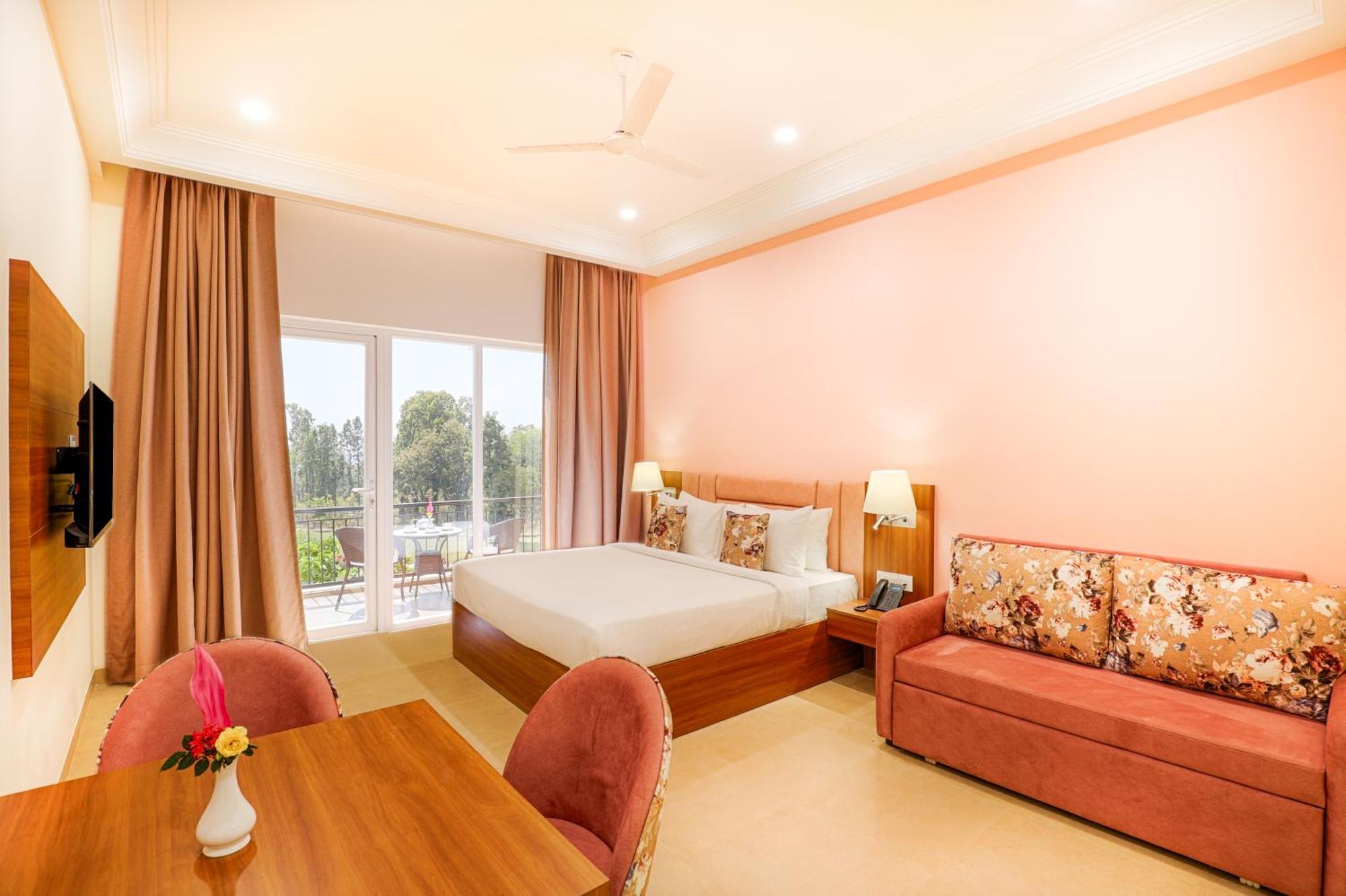 Club Mahindra Patkote Hotell Nainital Eksteriør bilde