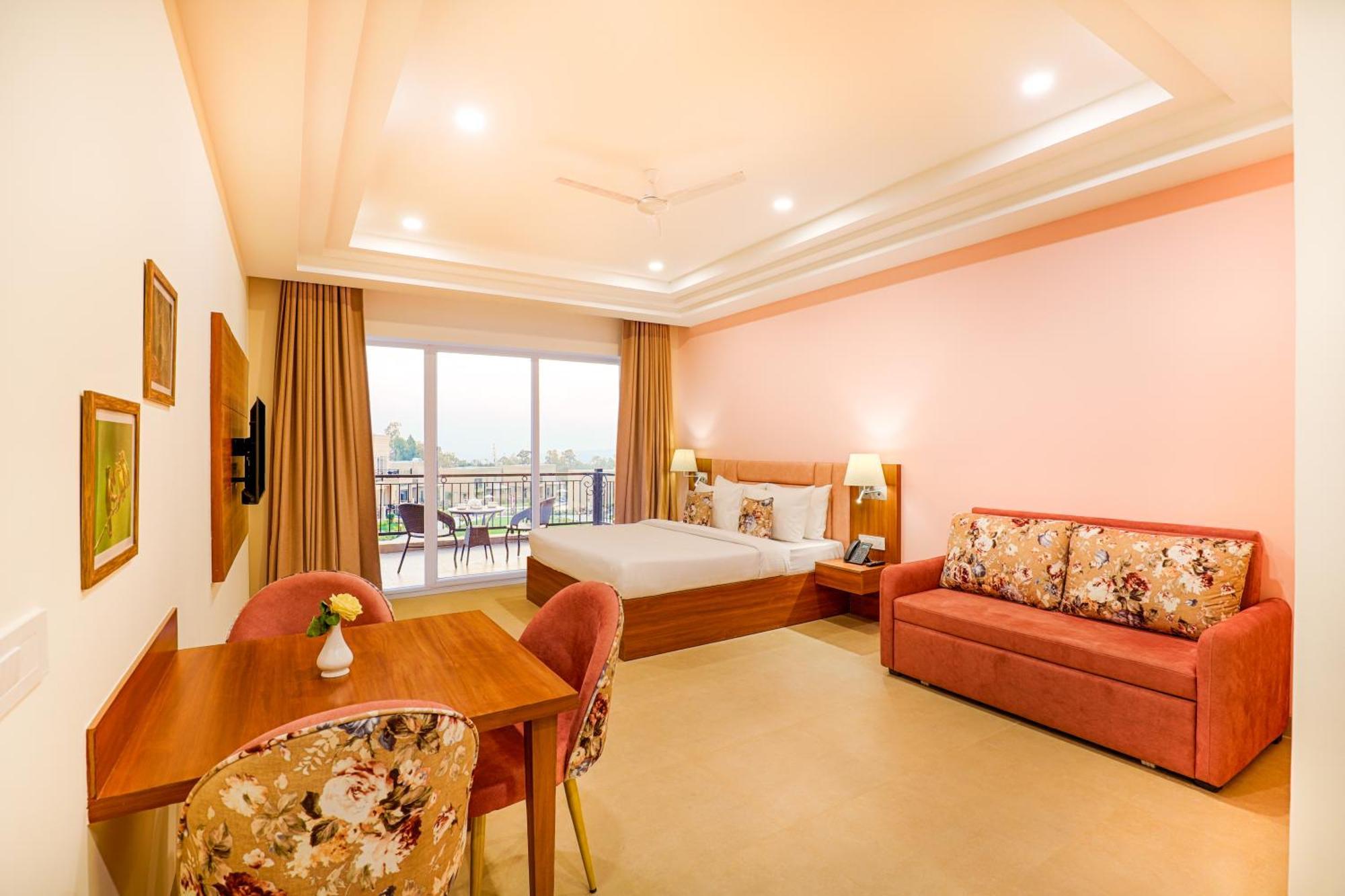 Club Mahindra Patkote Hotell Nainital Eksteriør bilde